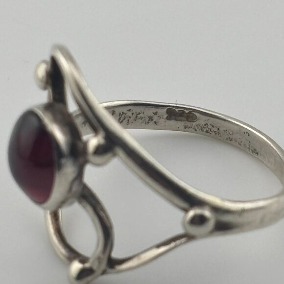 Vintage Hematite Ring - Picture 5 of 5